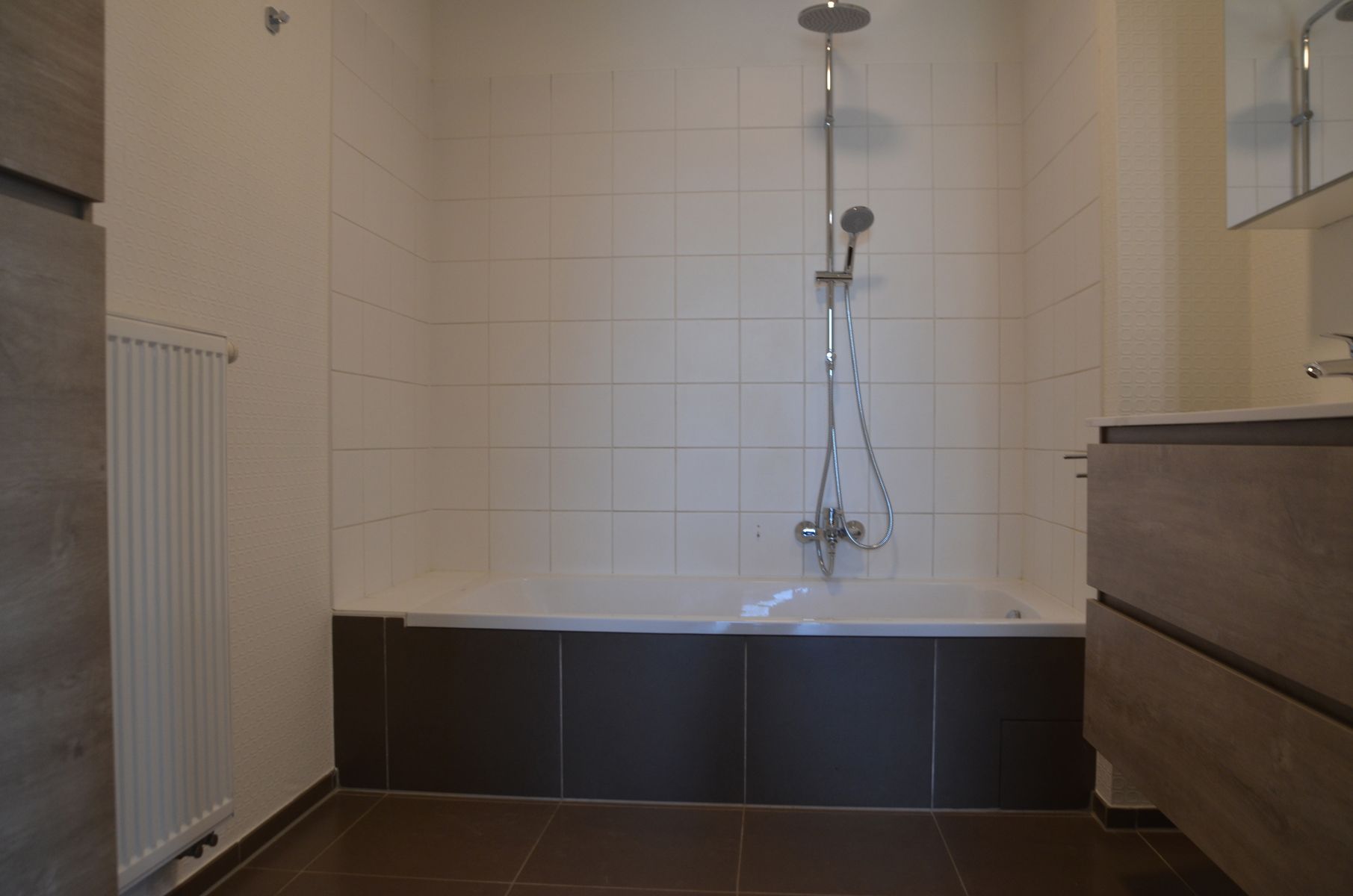 Ruim appartement met prachtig terras en autostandplaats !! foto 8