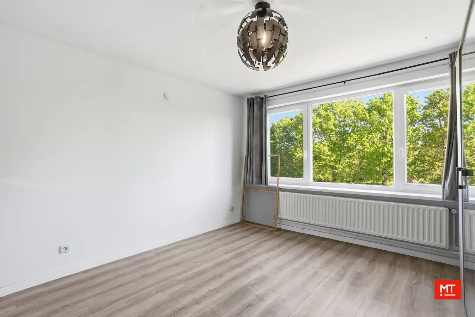 Instapklare, energiezuinige woning met 3 slaapkamers, tuin en garage te koop in een rustige wijk te Zonnebeke foto 8