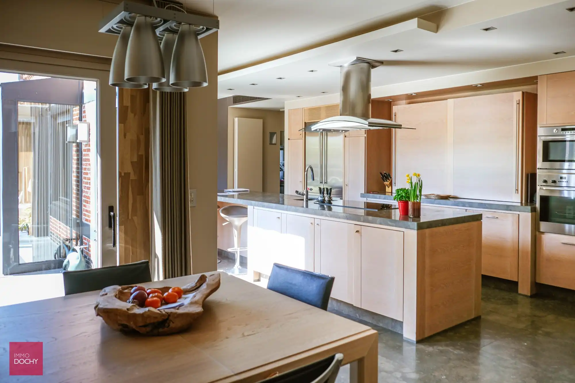 Instapklare ruime villa met grote garage en bijgebouw foto 13