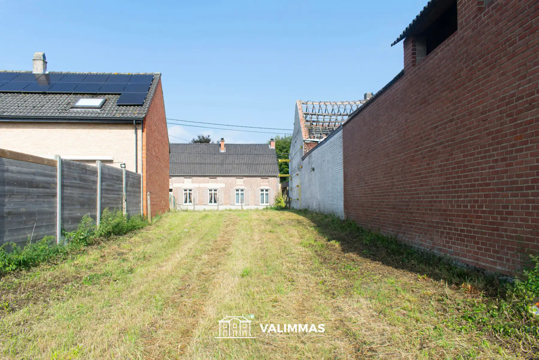 Projectgrond met vergunning voor 4 woningen... foto 6