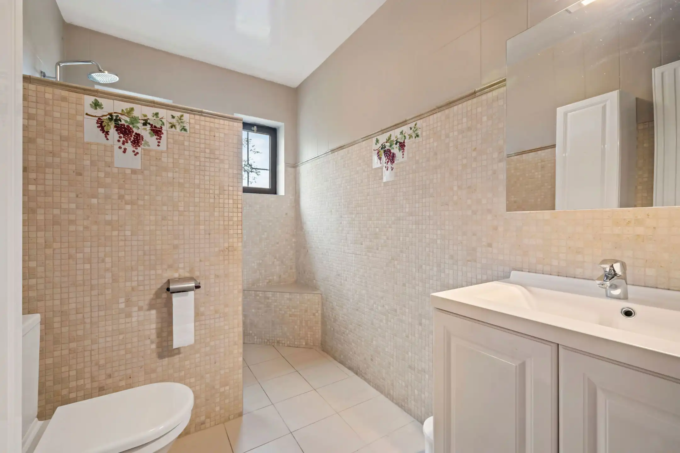 Prachtige villa 5 slpk te midden van de velden op +/- 50a foto 16