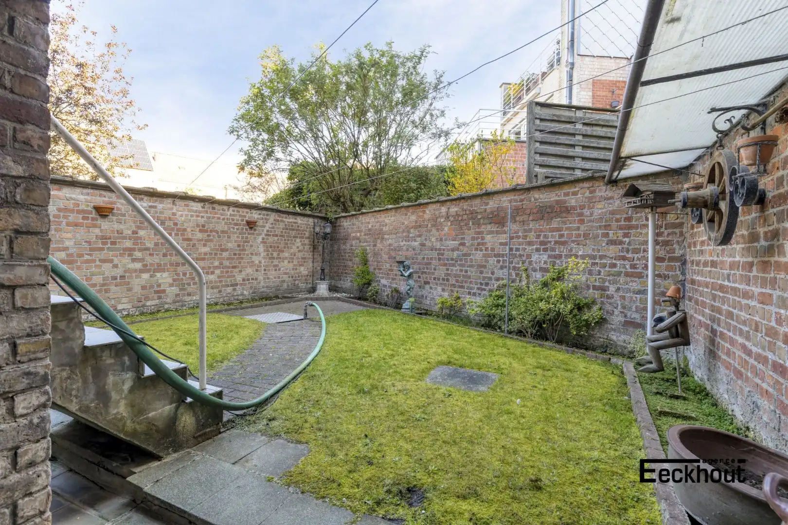 Zeer verzorgde woning met gezellige tuin in de Vuurtorenwijk te Oostende. foto 10