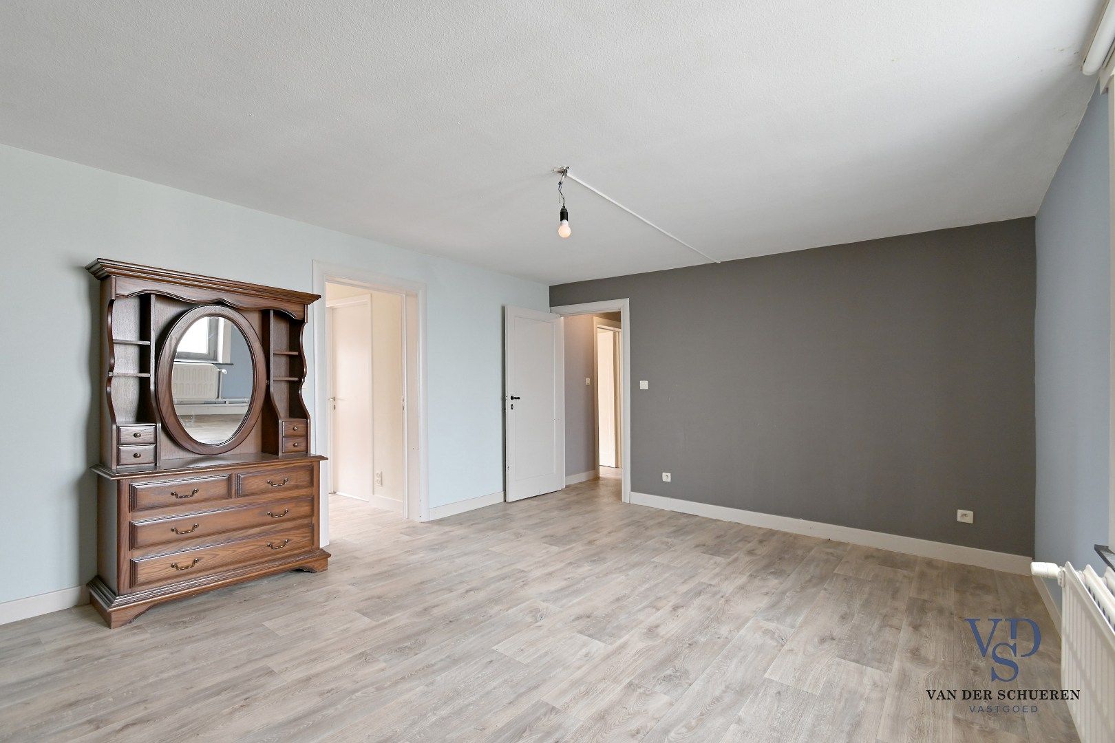 Te renoveren woning in centrum Balegem. foto 30