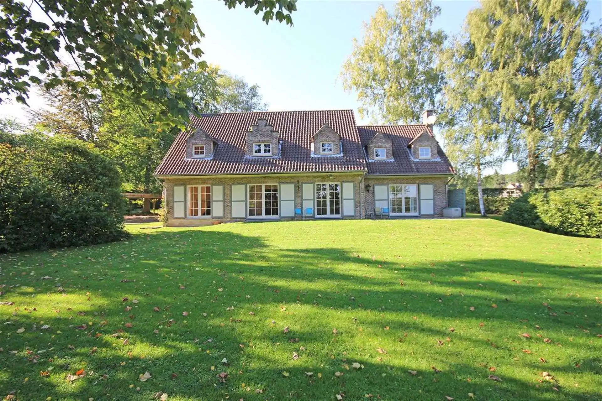 Ruime charmante villa gelegen aan de rand van het zoniënwoud foto 26
