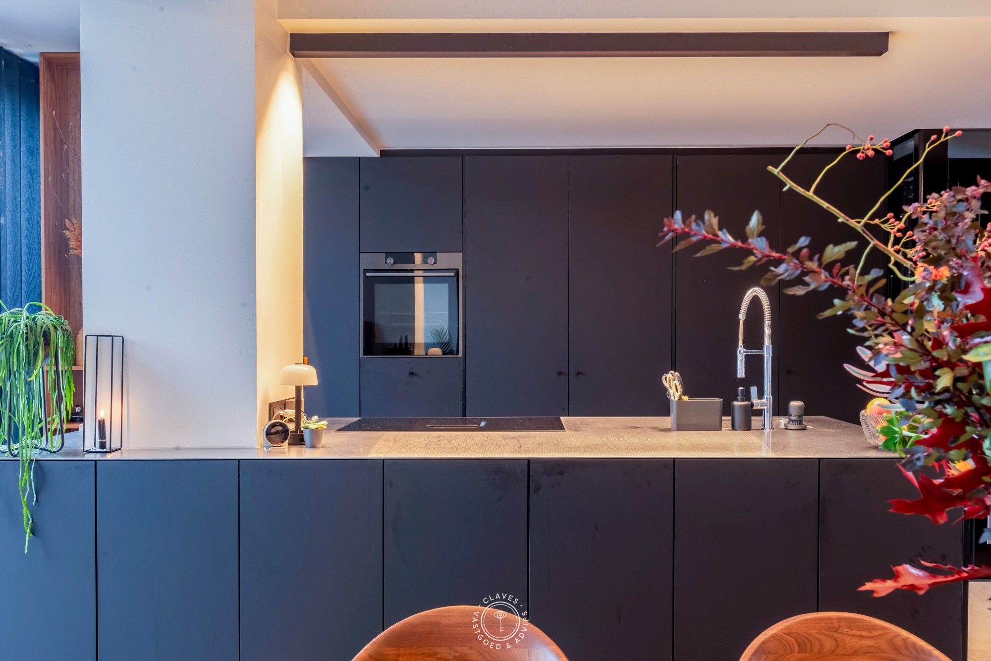 Prachtige bel-étage met 4 slaapkamers en een eigen lift foto 14