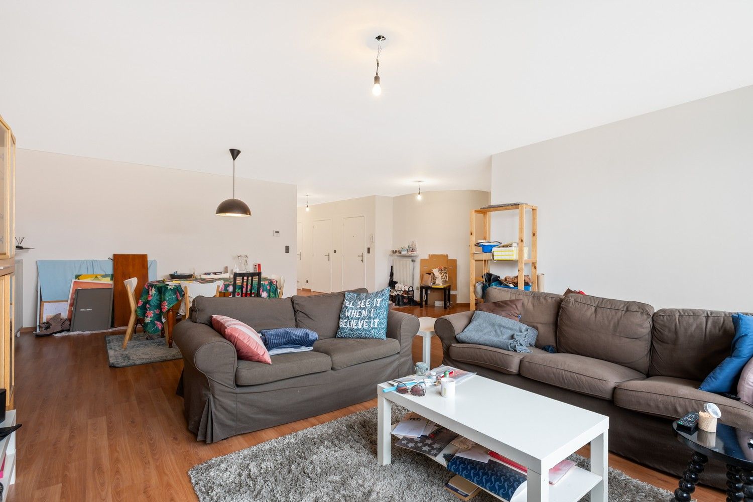 Ruim appartement met autostaanplaats in het centrum van Merksem! foto 5