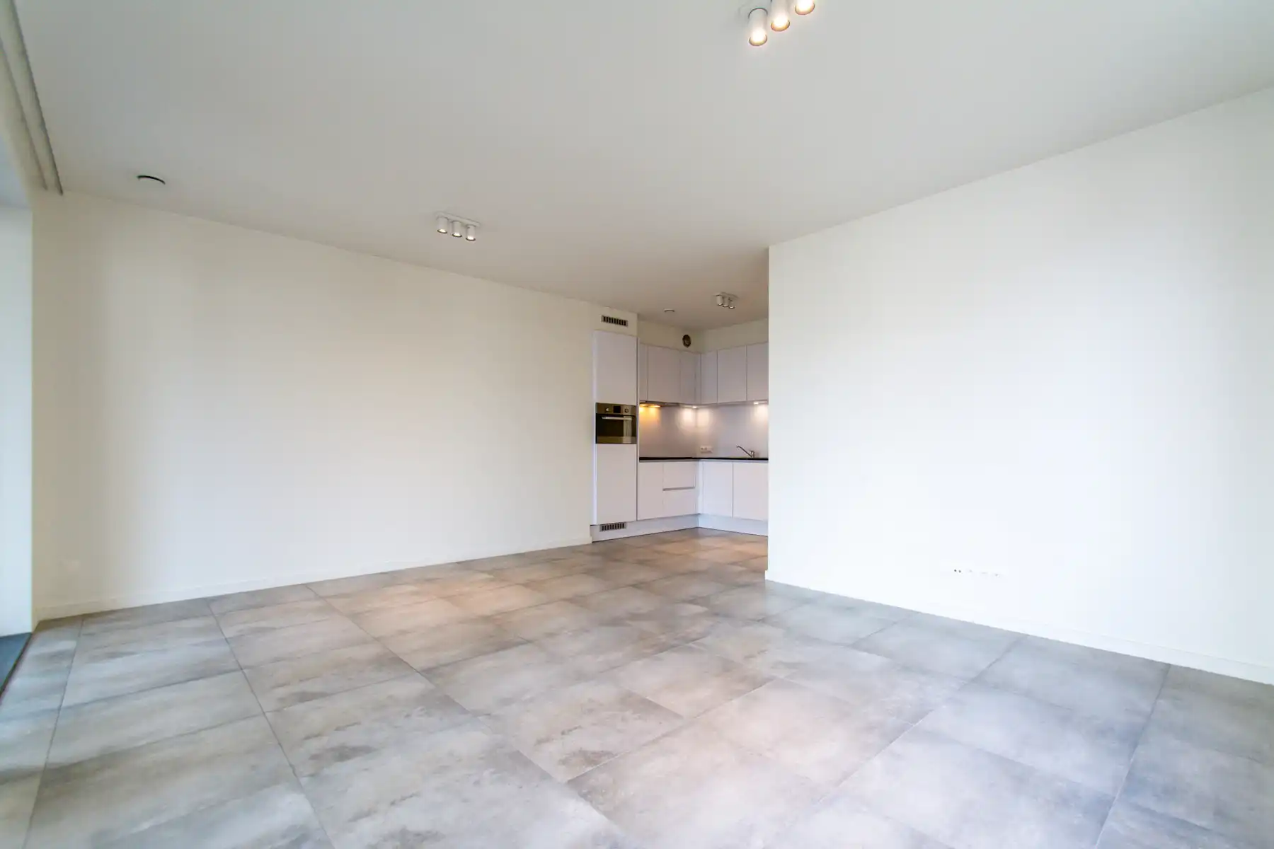 Prachtige 2 slaapkamers appartement met parkzicht foto 4