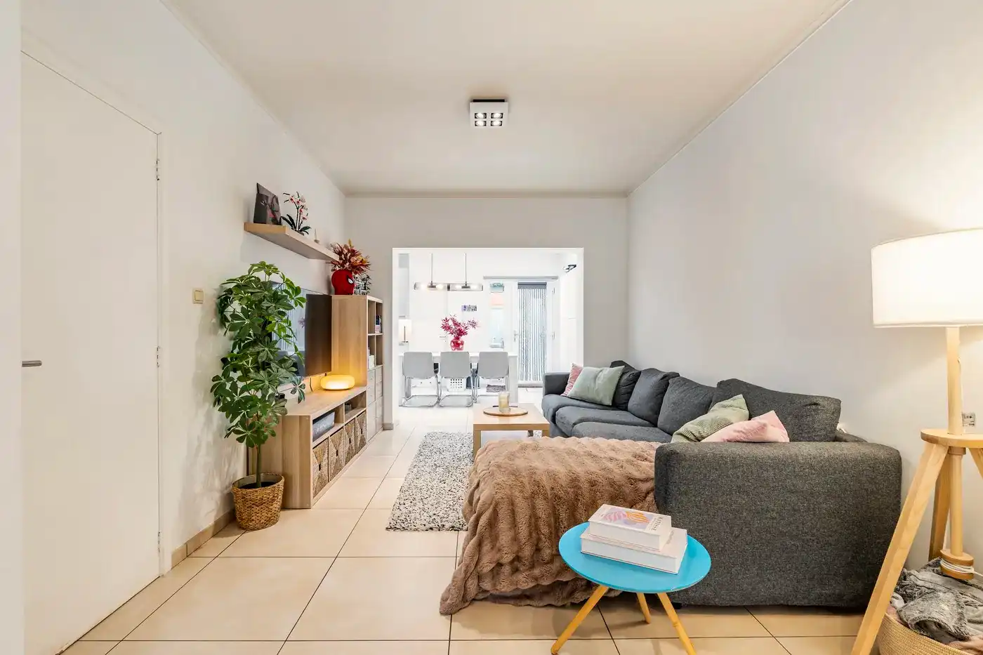 Charmante, gerenoveerde stadswoning met tuin en bijgebouw op uitstekende locatie foto 3