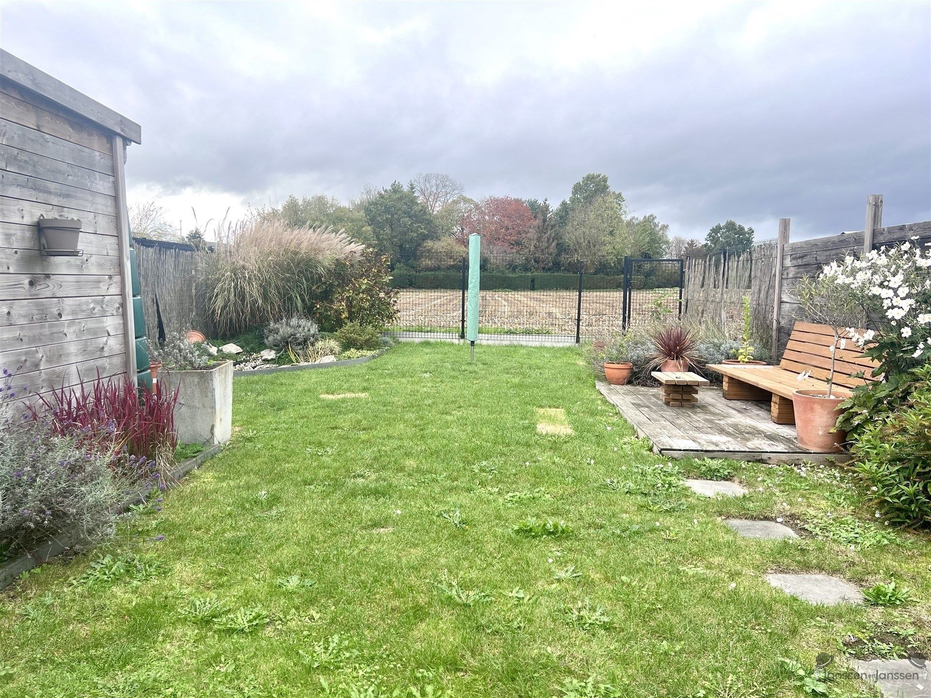 Rustig gelegen instapklare halfopen bebouwing foto 21