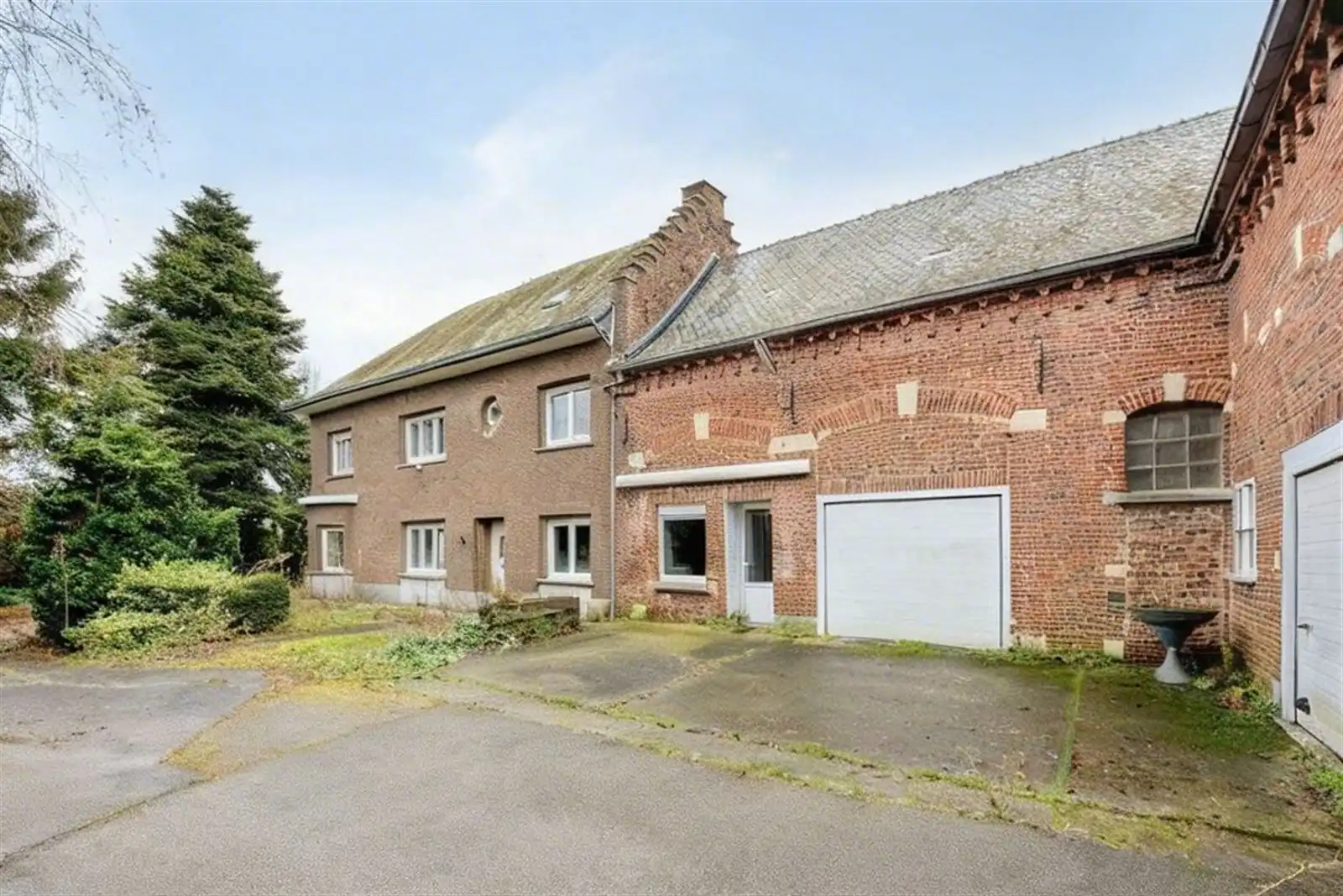 Woning met tuin en Loods Te renoveren  foto 2