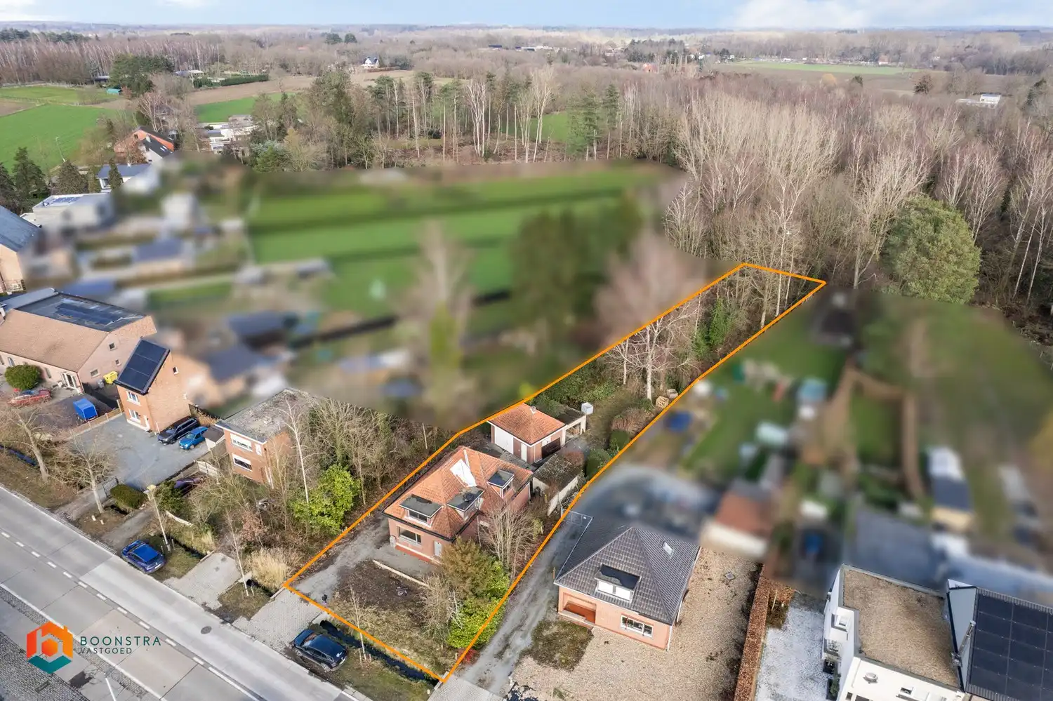 Hoofdfoto van de publicatie: Verbouwproject met landelijk uitzicht op een perceel van 1.200m²