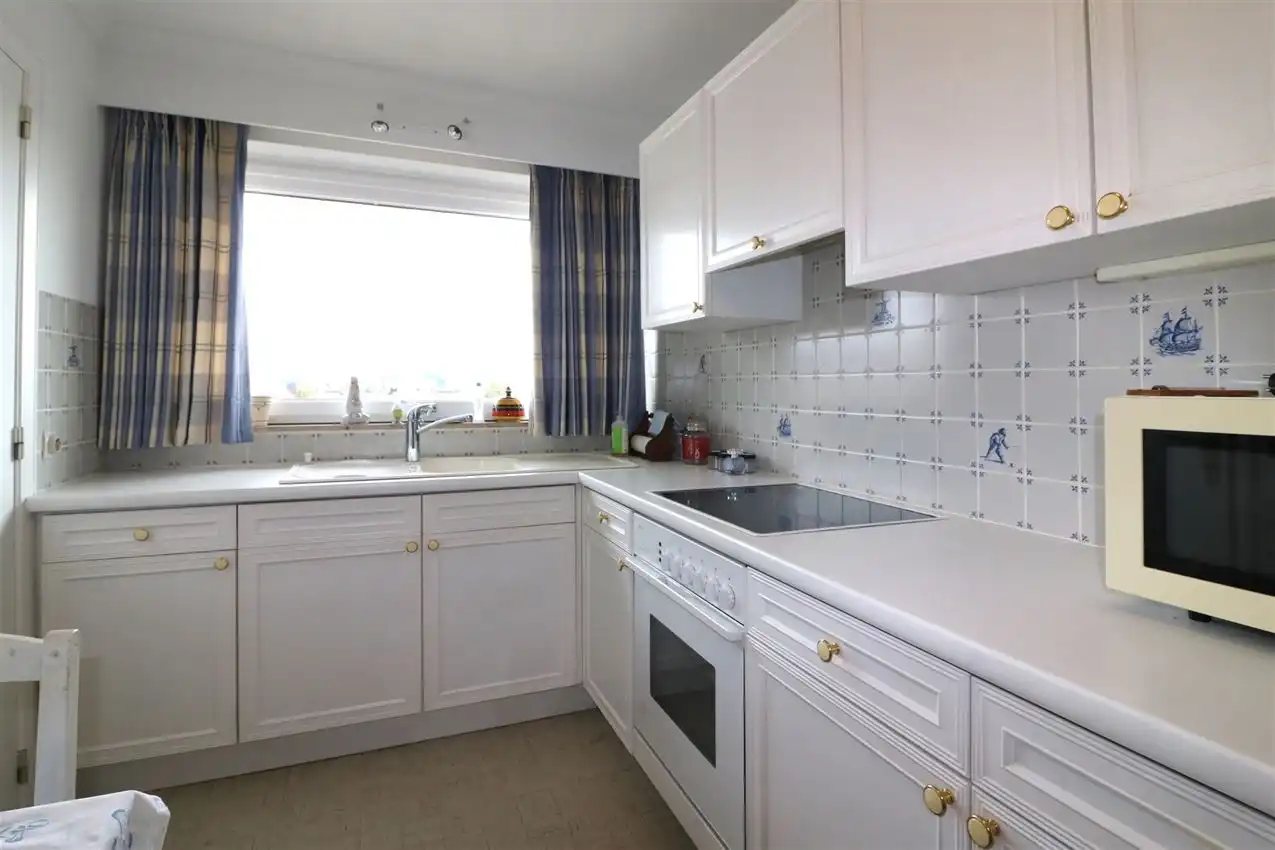 Ruime living, twee grote slpk., zuidterras, in centrum  foto 13