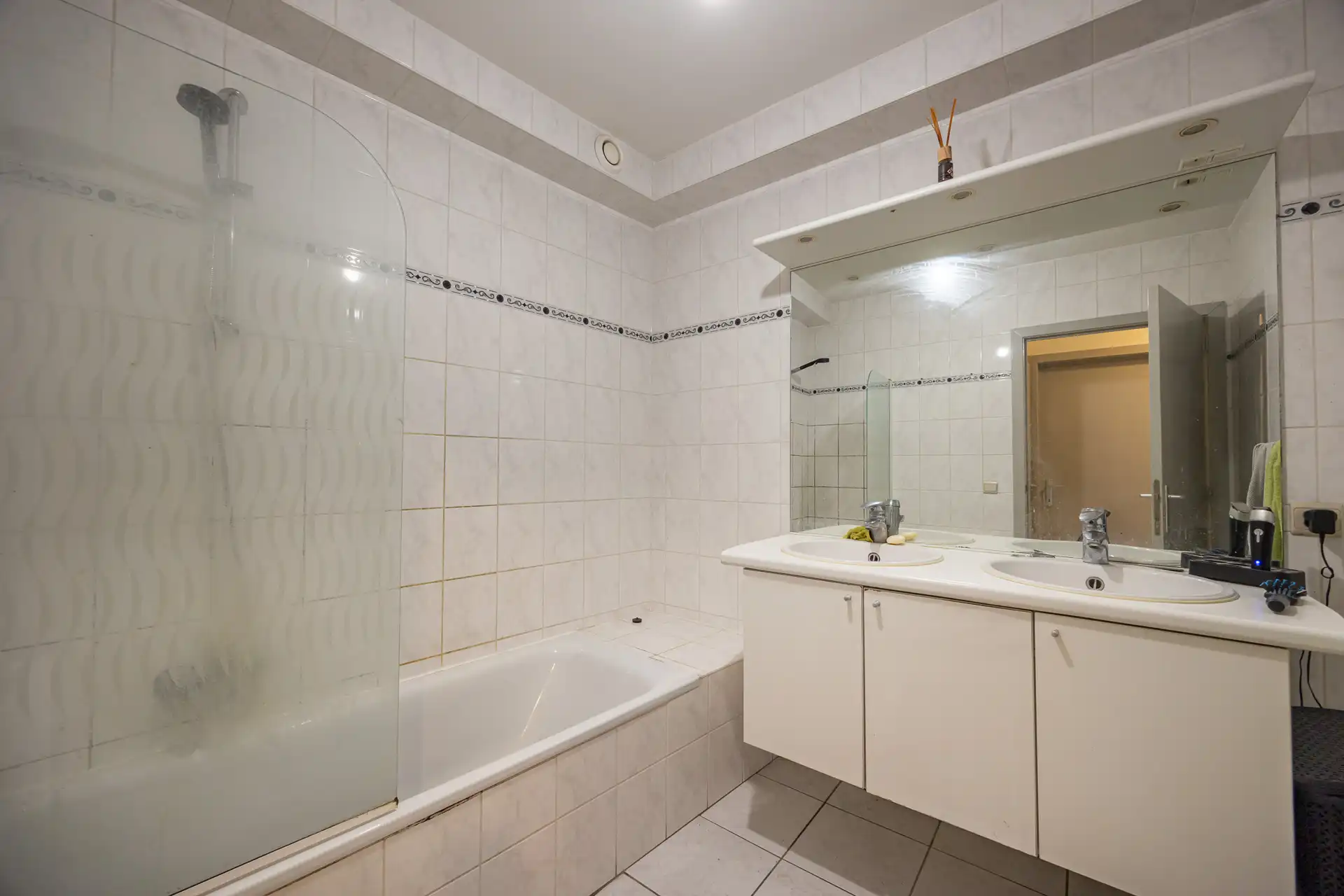Ruime instapklare duplex met 3 slaapkamers in hartje Edegem foto 16