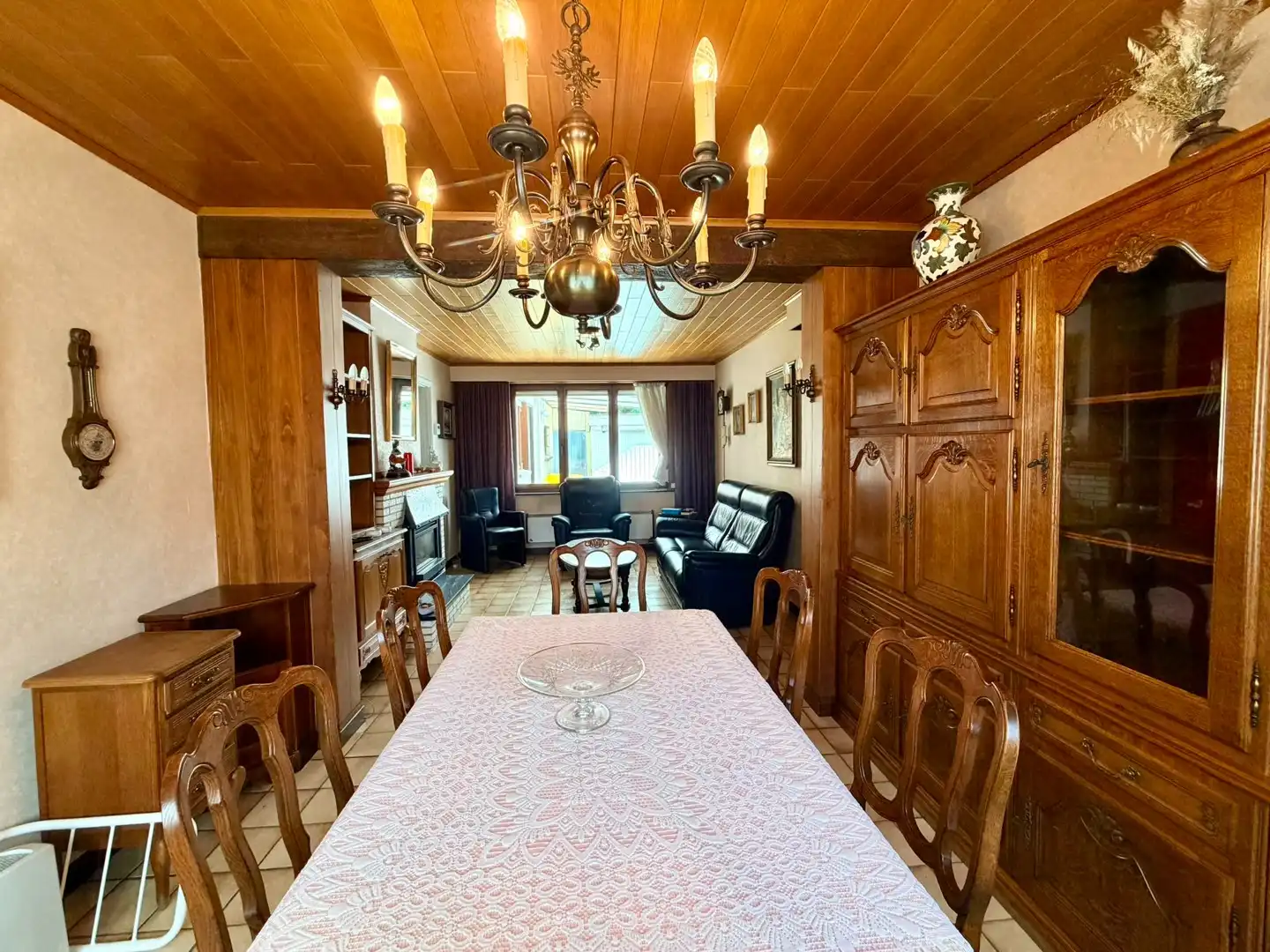 Te renoveren halfopen bebouwing met 3 slaapkamers in hartje Bornem - Een woning met potentieel! foto 2