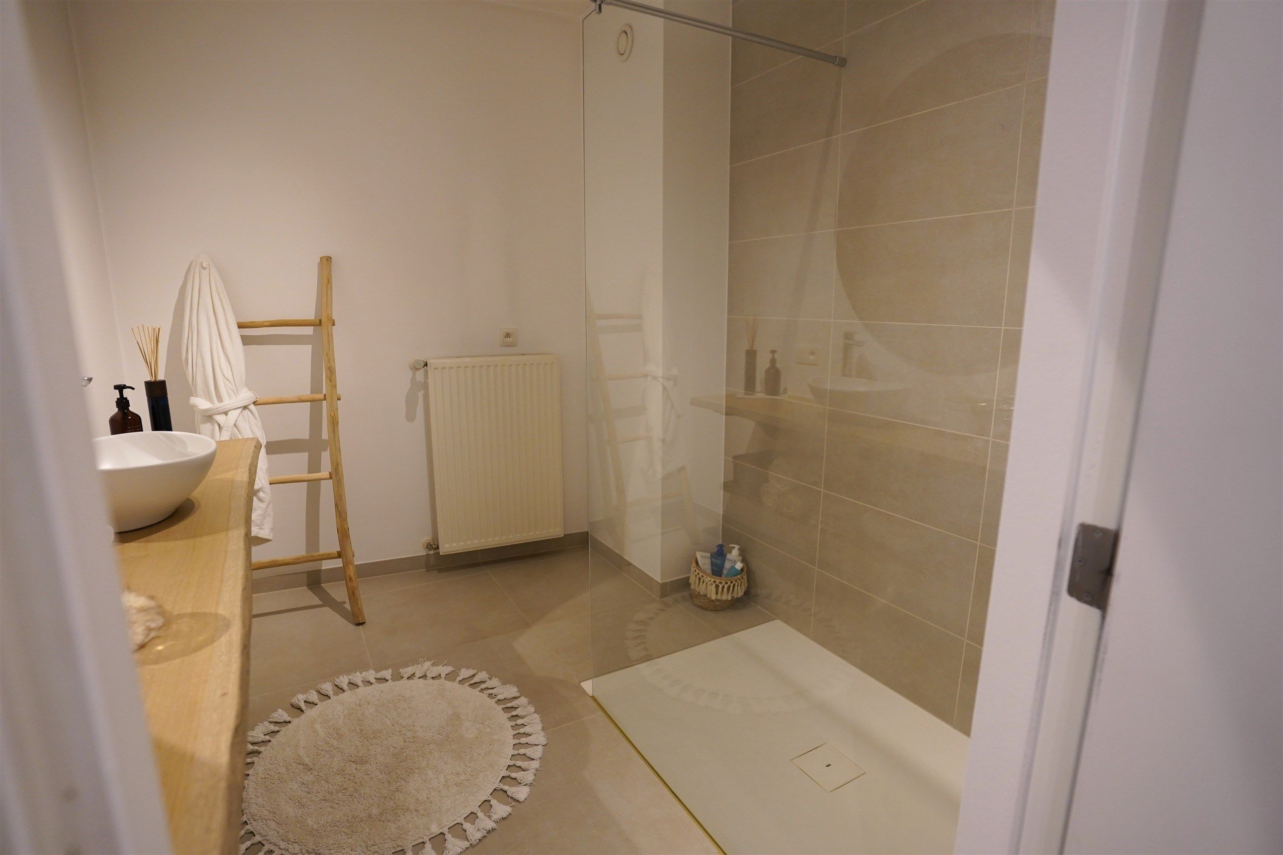 Bijzonder, smaakvol appartement met 50 m2 terras! foto 22