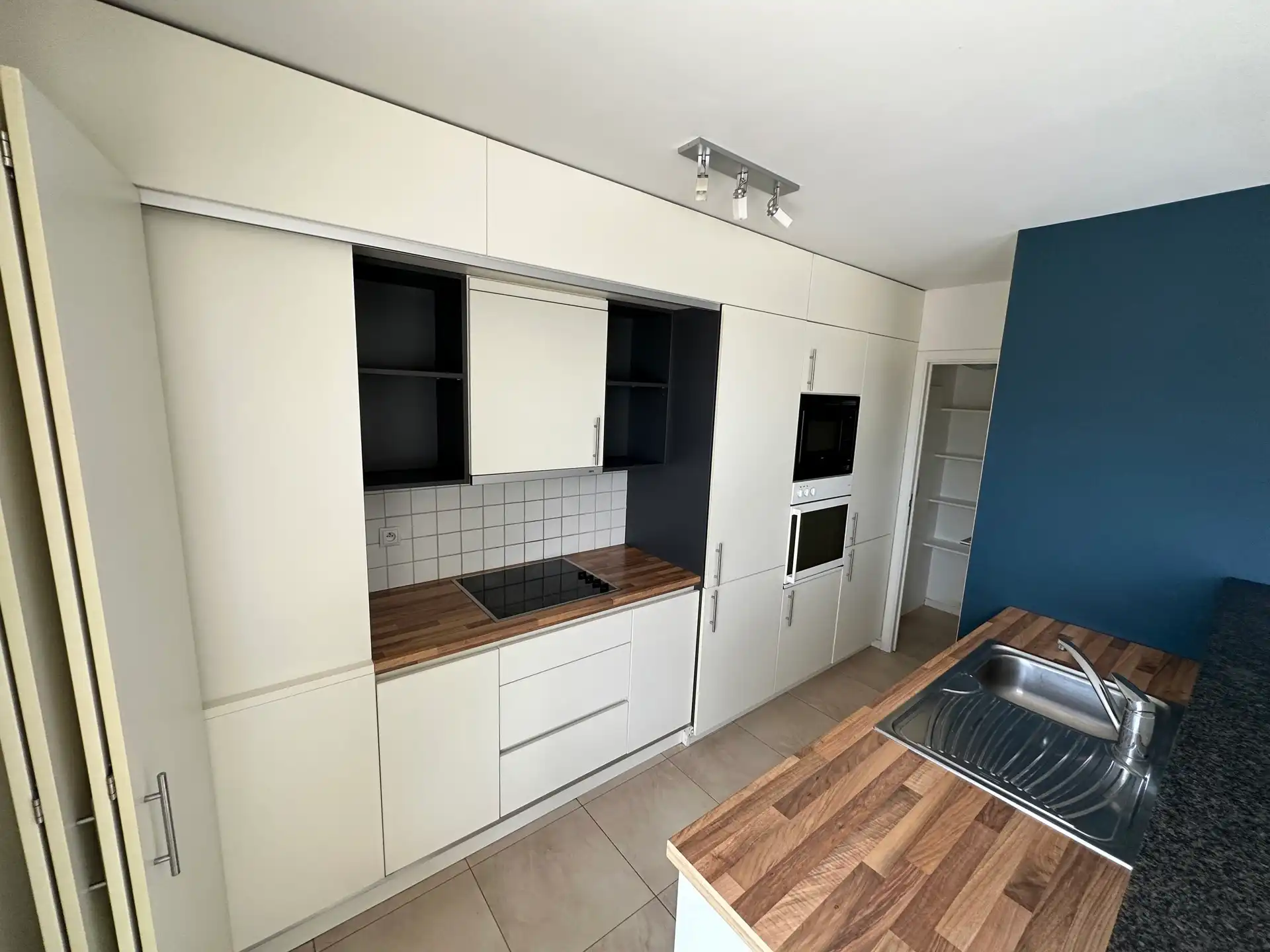 Appartement te huur foto 12