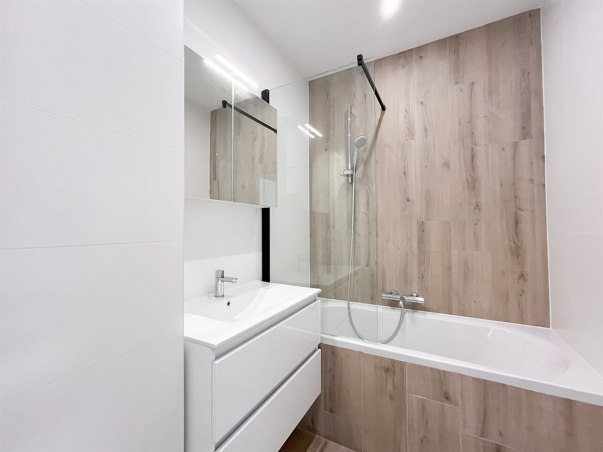 Gerenoveerd Penthouse, twee terrassen, prachtig uitzicht!  foto 10