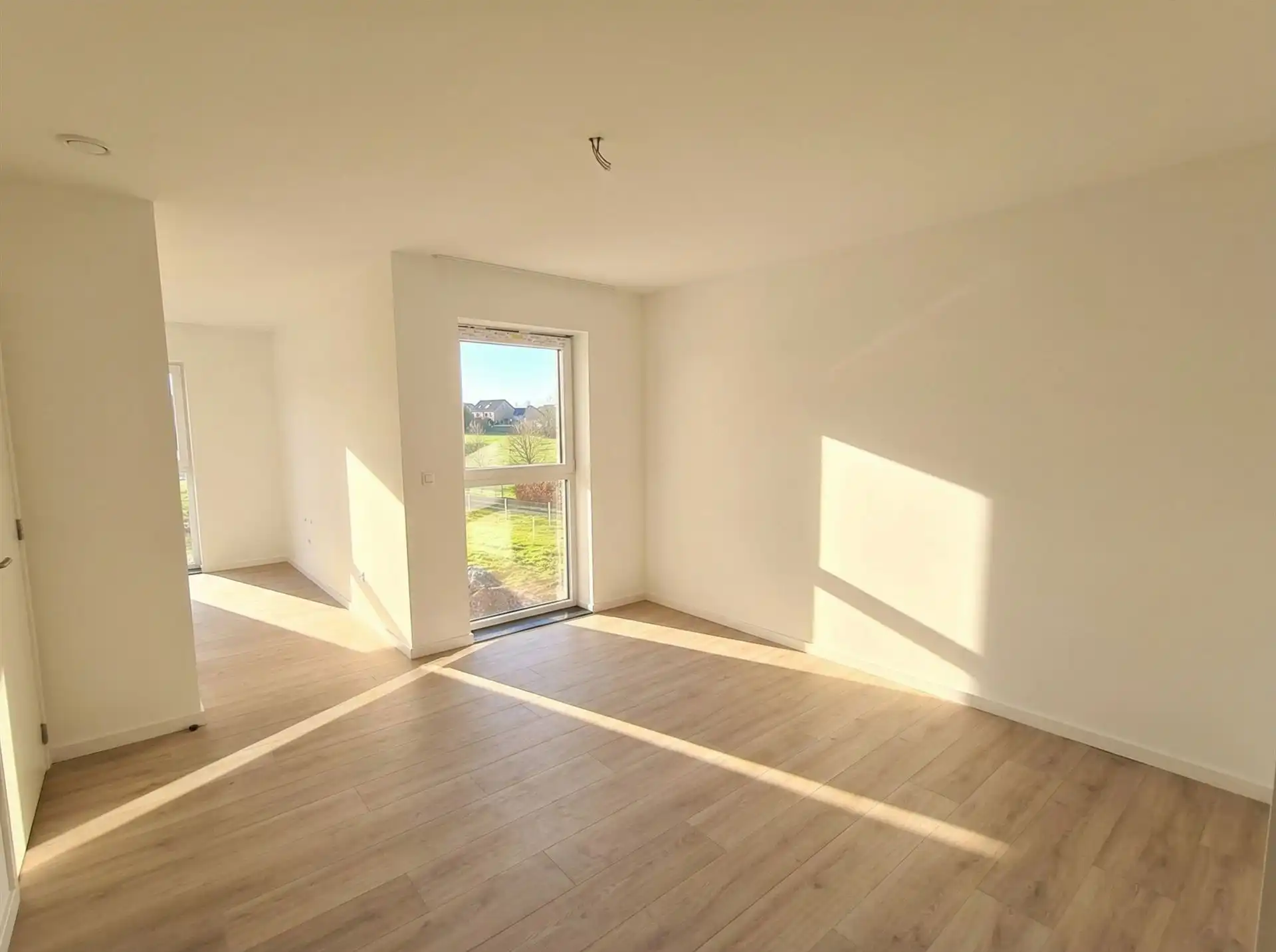 Vrijstaande gezinswoning met tuin in rustige omgeving. foto 10