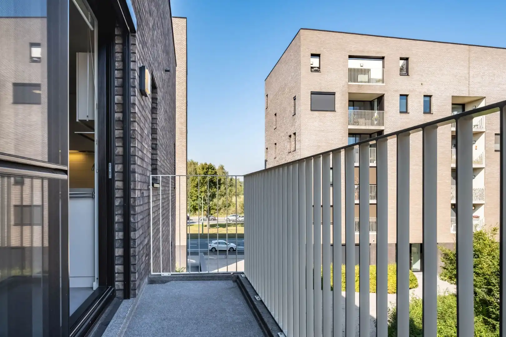 Appartement met twee slaapkamers en terras foto 5