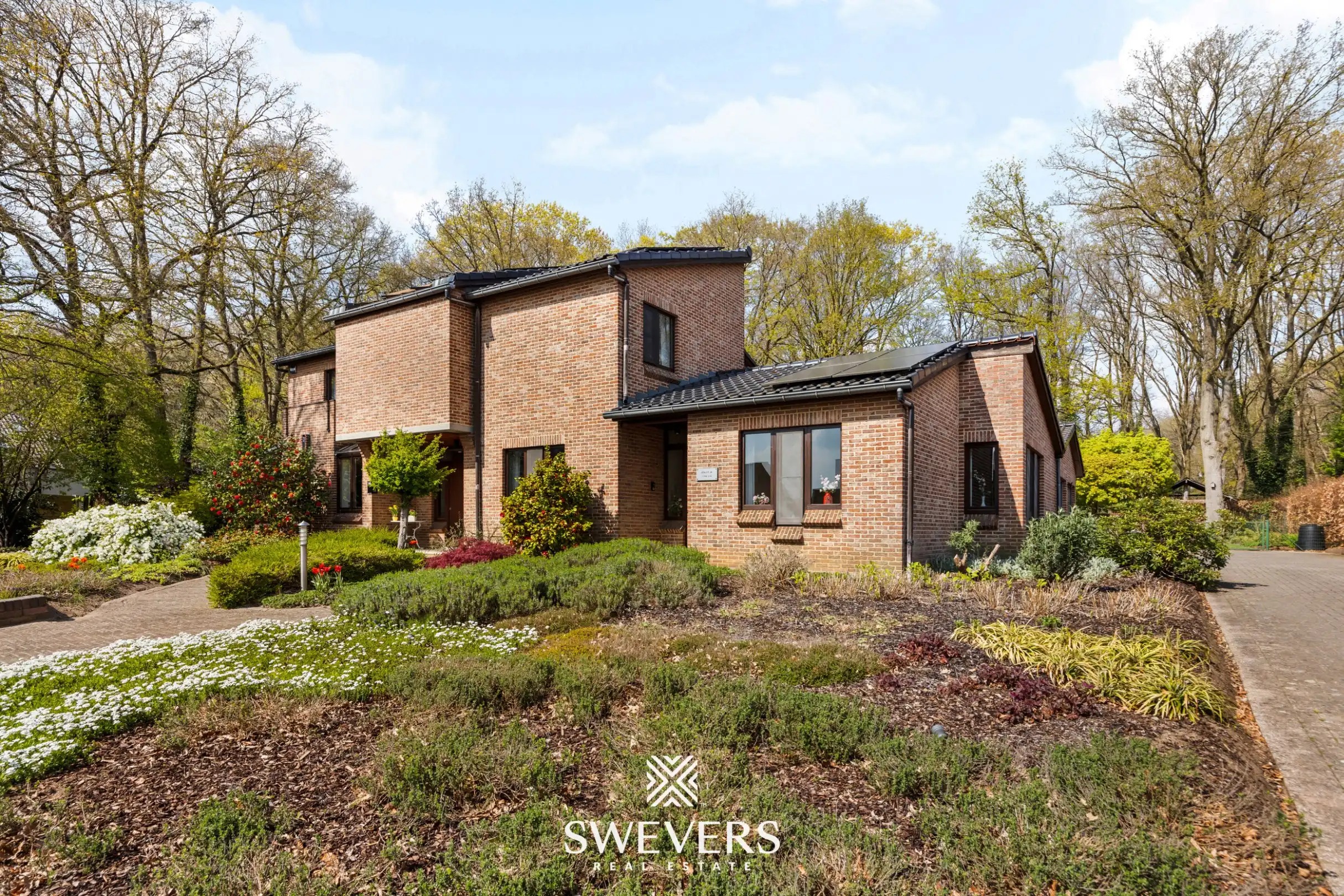 Ruime open bebouwing met praktijkruimte op perceel van 37a 75ca in Beringen foto 41