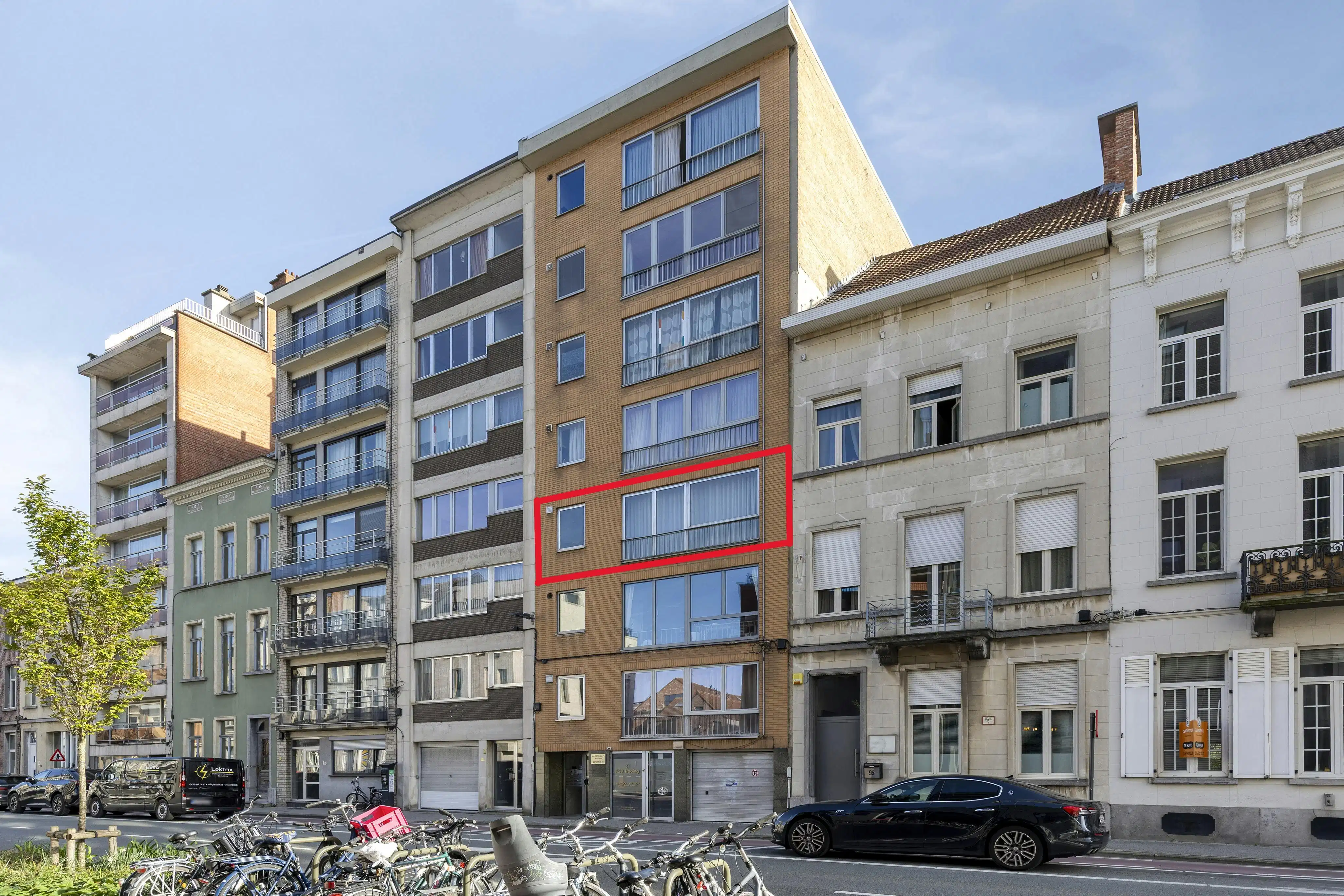 Lichtrijk appartement met 3 slaapkamers te koop in Mechelen. foto 3