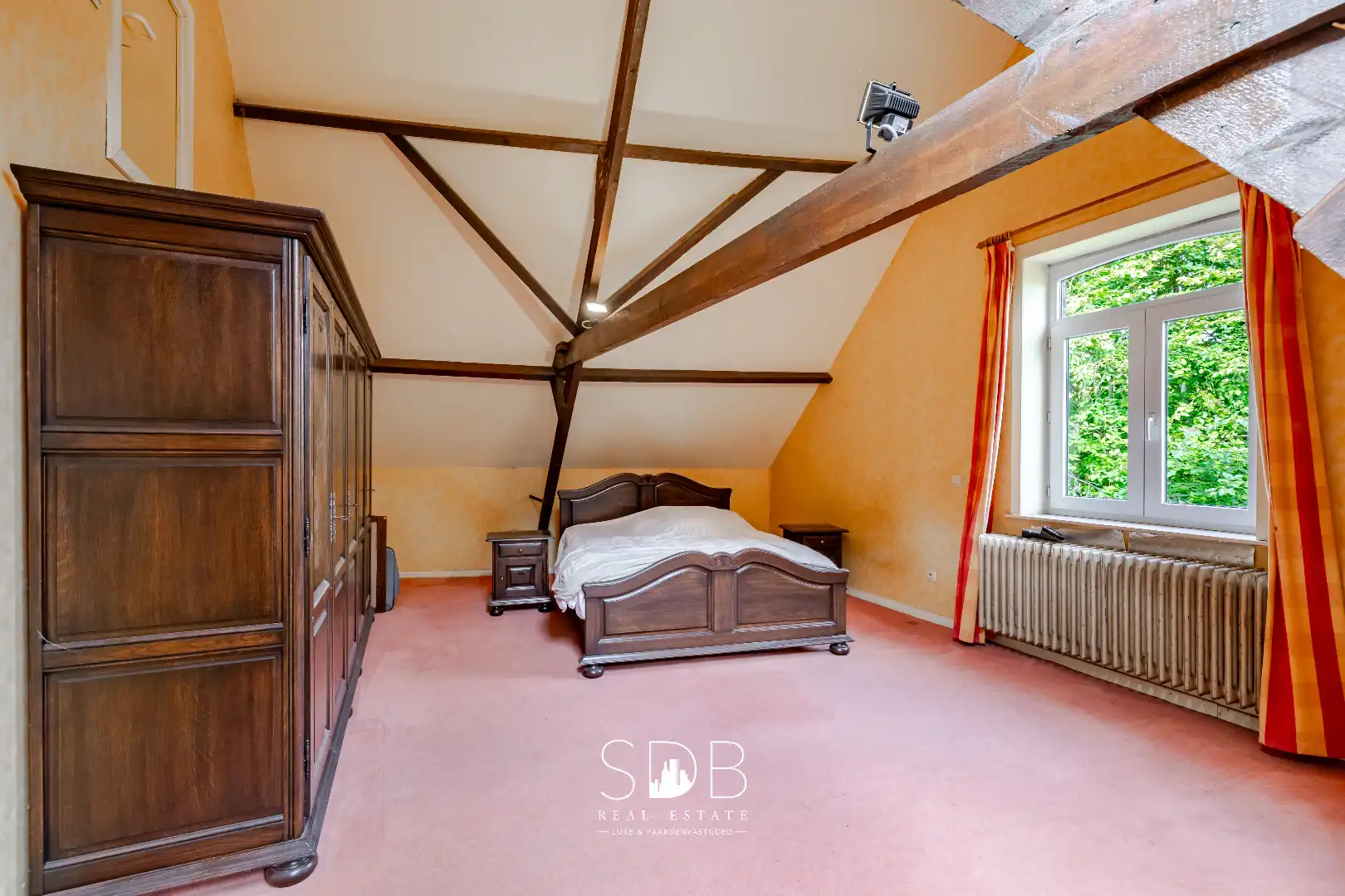 Authentieke hoeve met achterliggend groen op 5.192m² foto 12