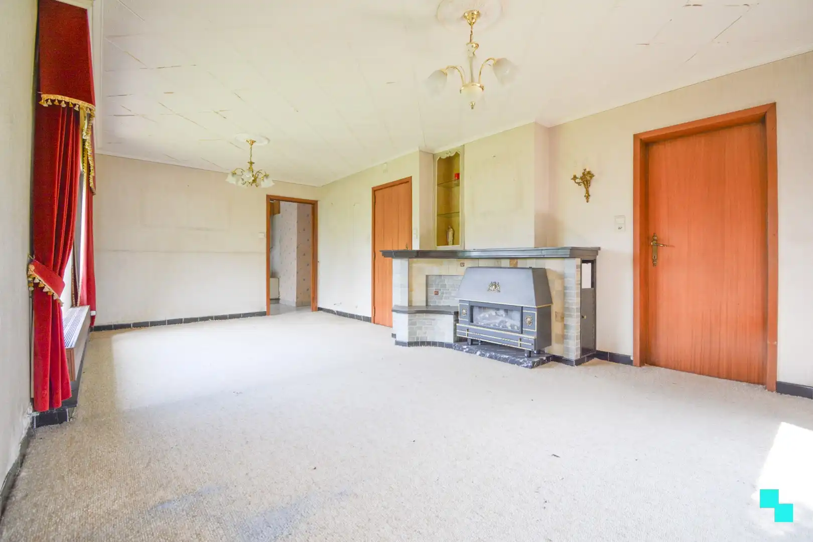 Te renoveren woning op aantrekkelijk hoekperceel te Hooglede foto 6