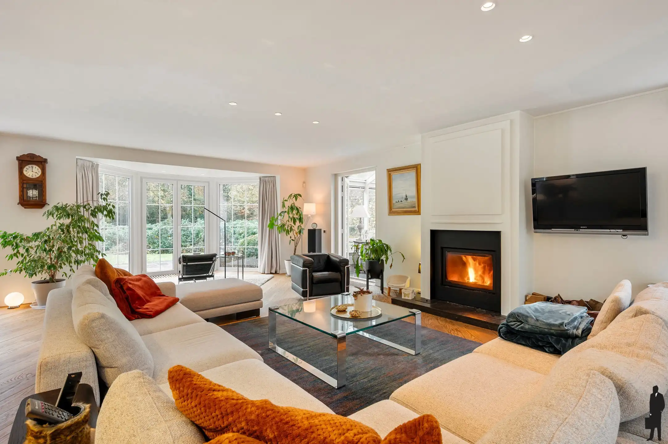 Topgelegen villa met zwembad en paddock!  foto 6