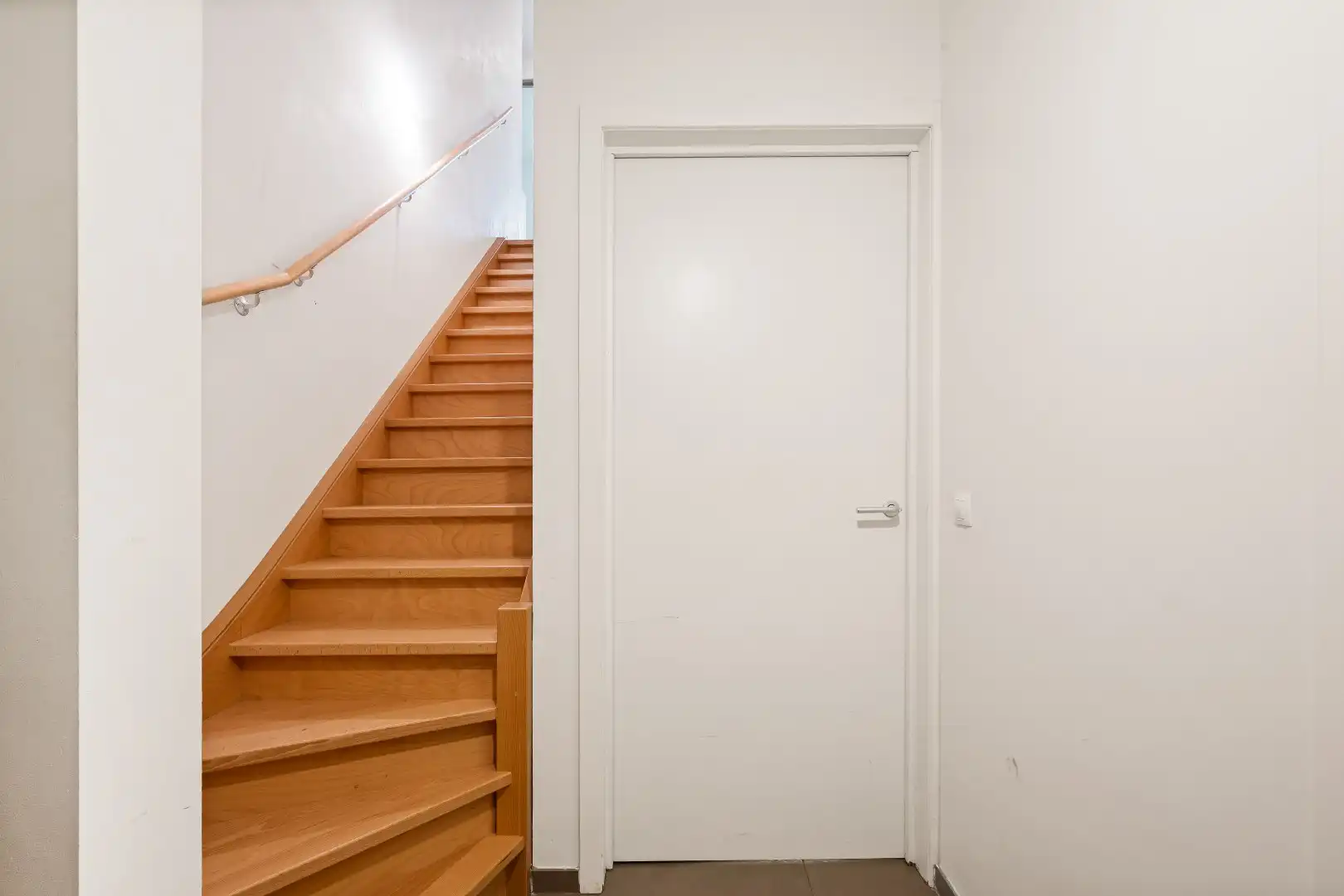 Instapklare halfopen woning met 4 slaapkamers, garage en tuin in Moorslede  foto 10