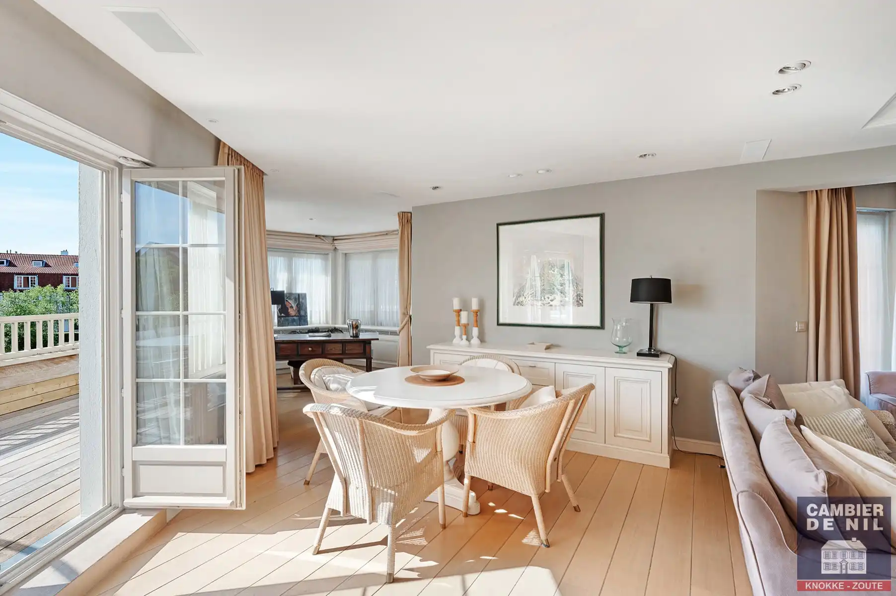 Ruim hoekappartment met terrassen, op enkele passen van het Albertplein foto 5