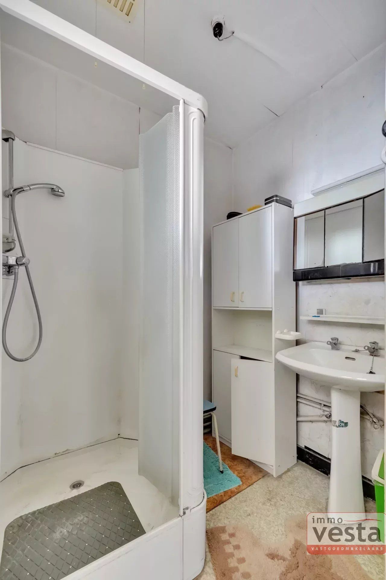 Te renoveren, landelijk gelegen woning/ projectgrond foto 15
