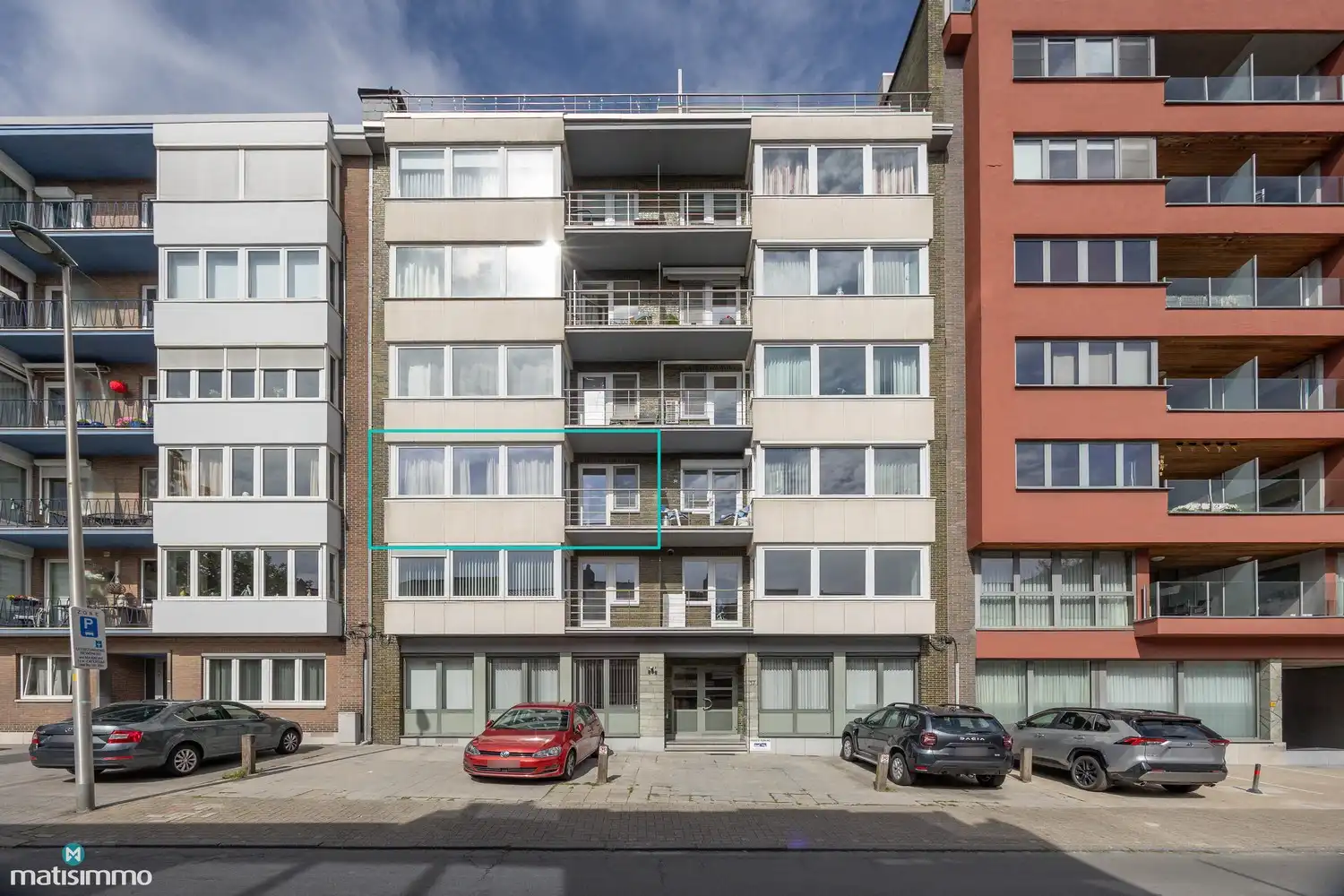 APPARTEMENT MET 2 SLAAPKAMERS, 2 TERRASSEN EN AUTOSTAANPLAATS OP WANDELAFSTAND VAN TONGEREN-CENTRUM foto 2