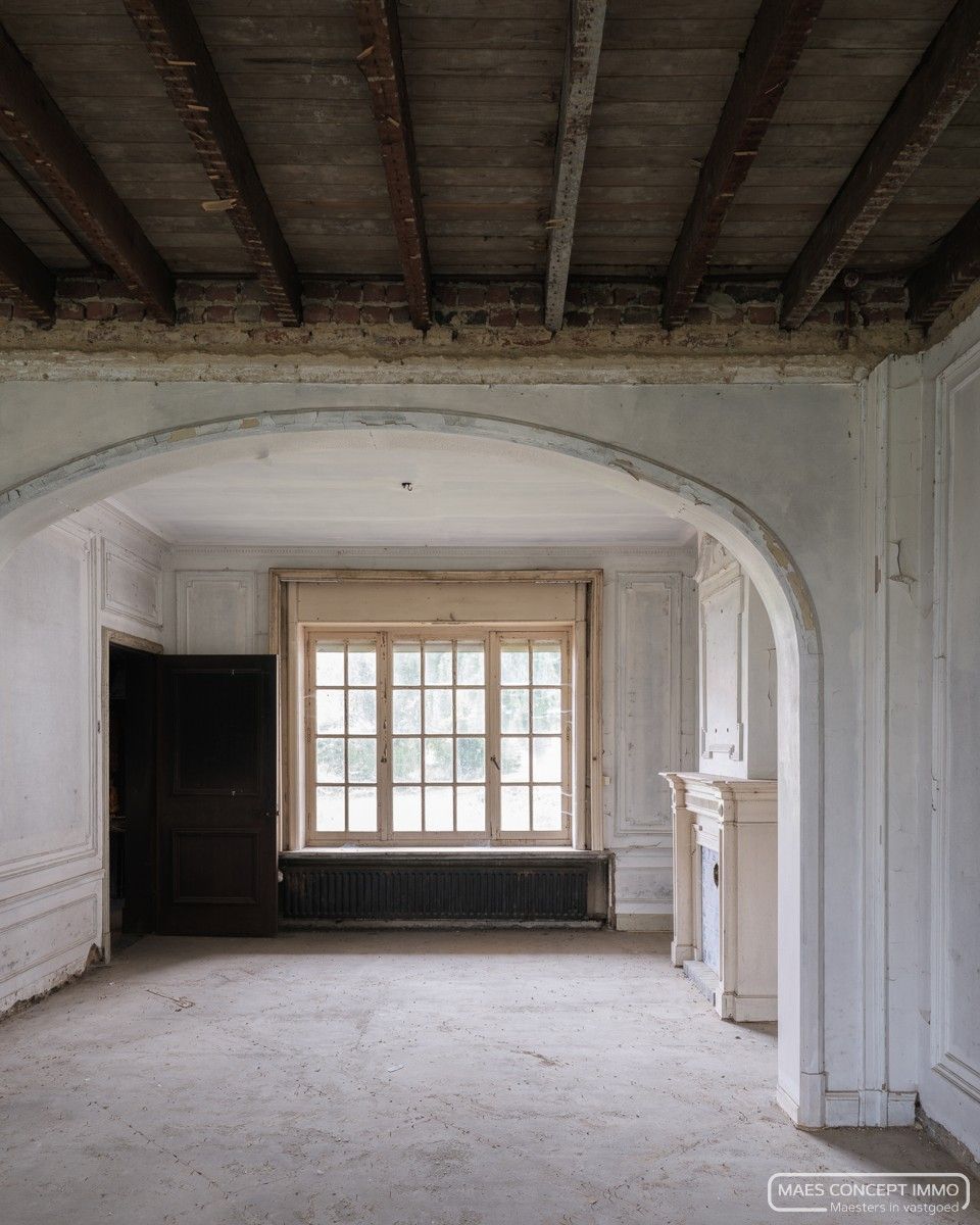 Unieke te renoveren burgerwoning in Kaster foto 9