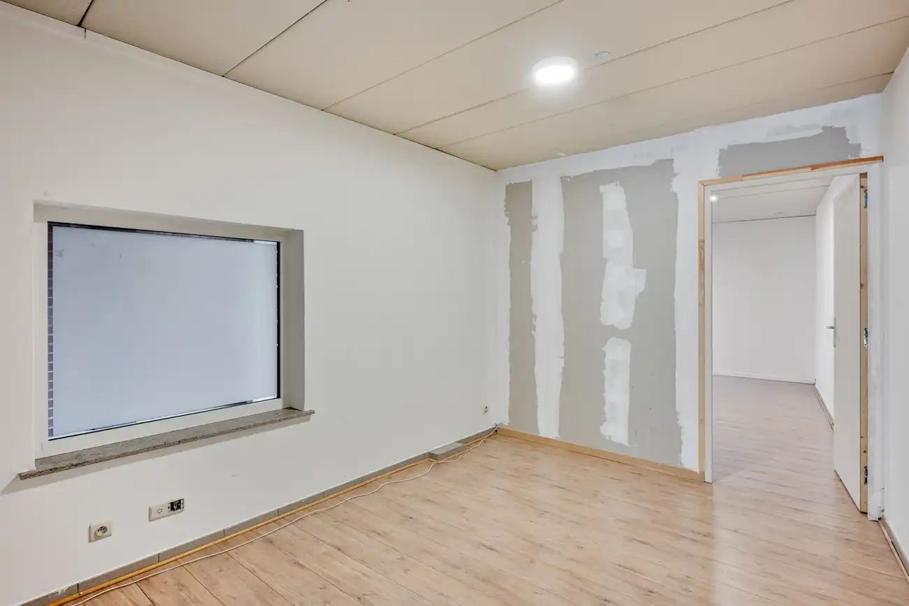 Opbrengsteigendom: commercieel pand en 2 appartementen : CENTRUM foto 4