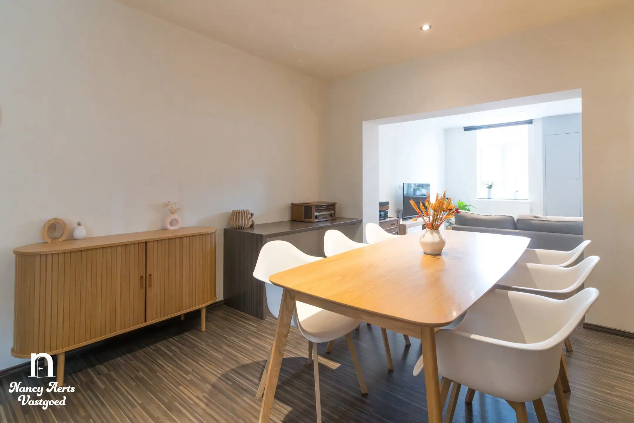 Charmante gerenoveerde woning met zuidgerichte tuin foto 32