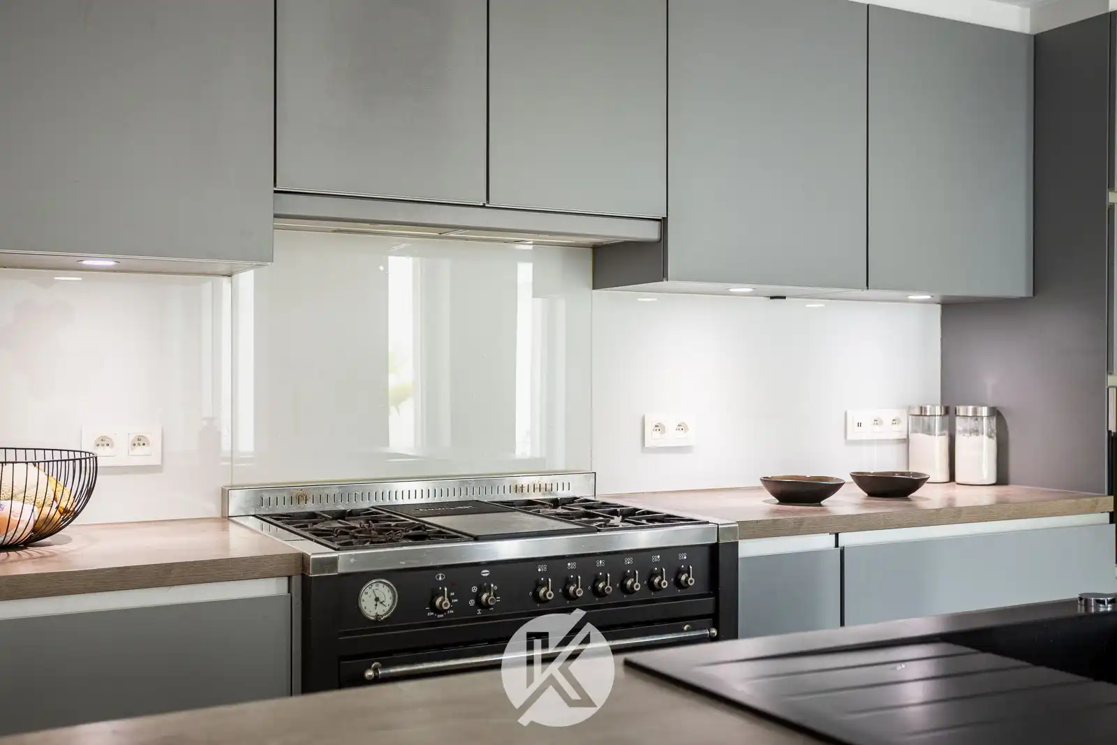 Stijlvol gerenoveerde woning op leuke ligging foto 9
