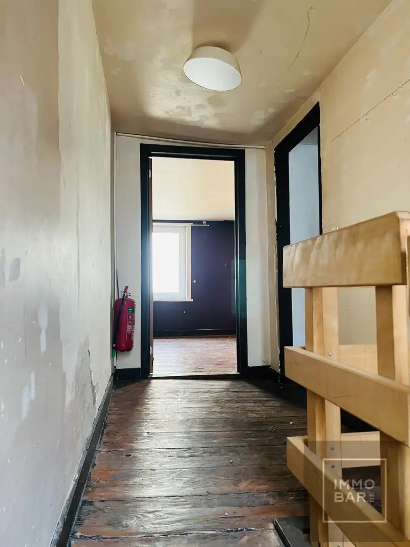 Deels gerenoveerd handelspand met woonpotentieel in bruisende studentenbuurt foto 23