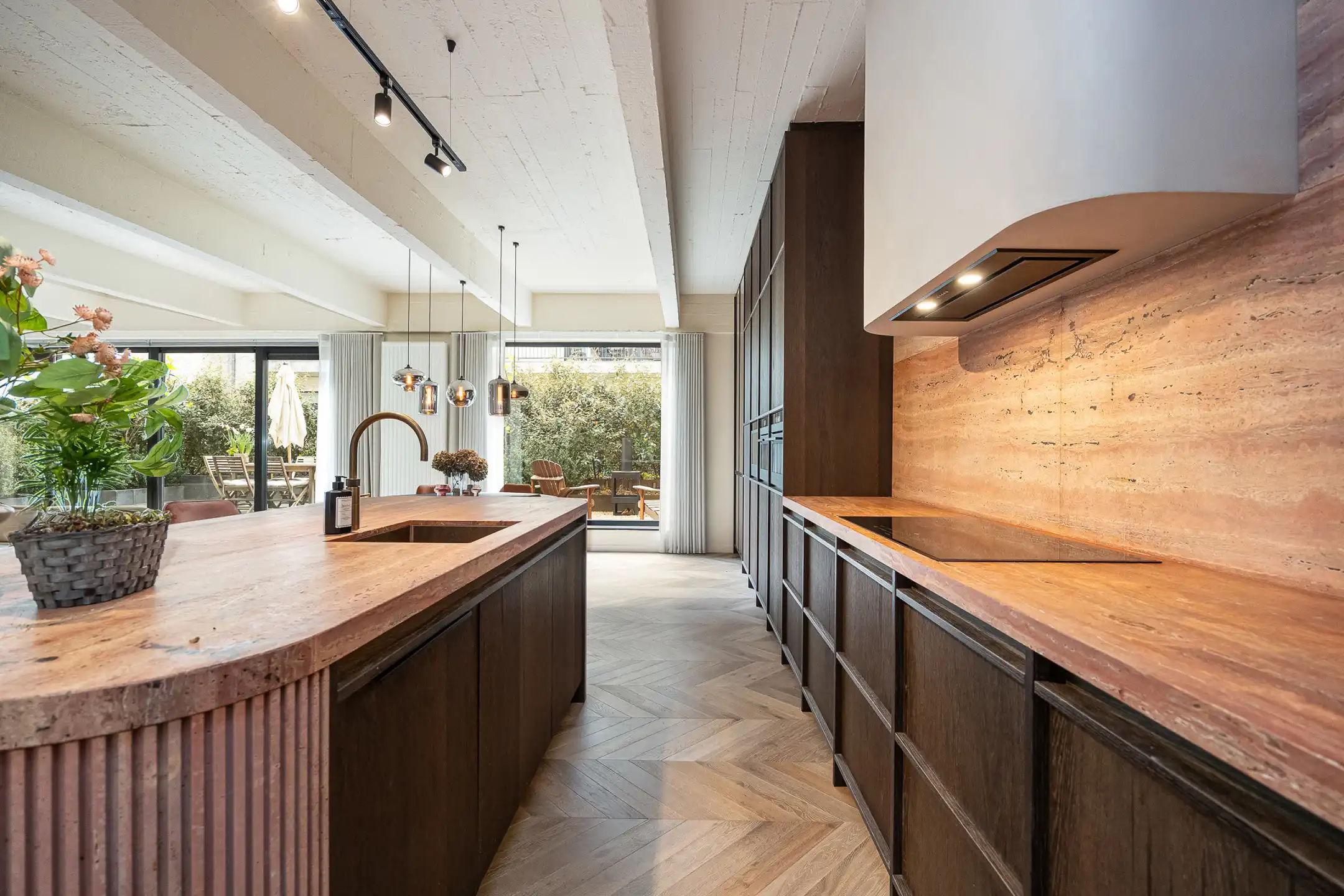 ANTWERPEN-ZUID - Achterhuis met terras en garage foto 6