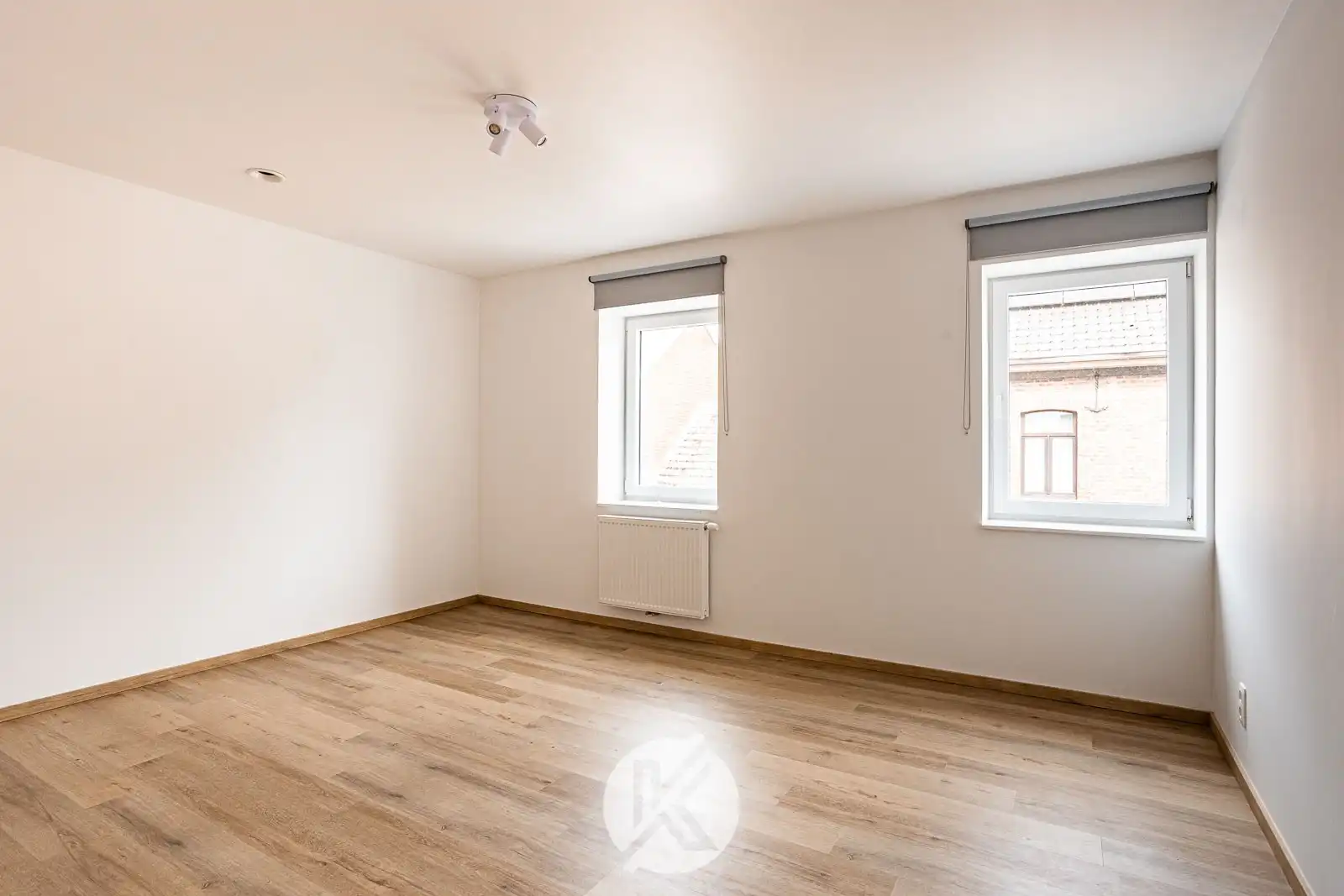 Gerenoveerde woning met moderne afwerking foto 12