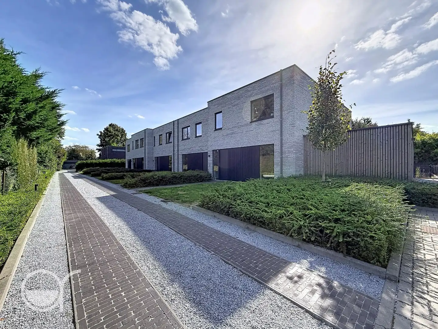 Energiezuinige 3-slaapkamerwoning met tuin en staanplaats in Mariakerke foto 19