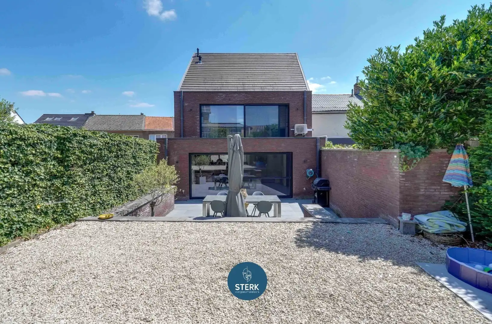 EIGENTIJDSE WONING (EPC LABEL A) MET MAASTRICHT BINNEN HANDBEREIK !  foto 24