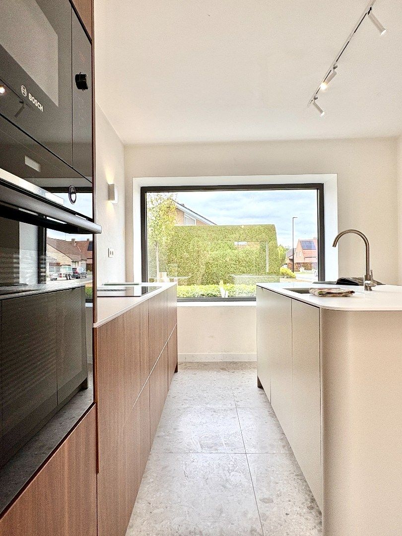 Hoogwaardige totaal renovatie te Kuurne. foto 11