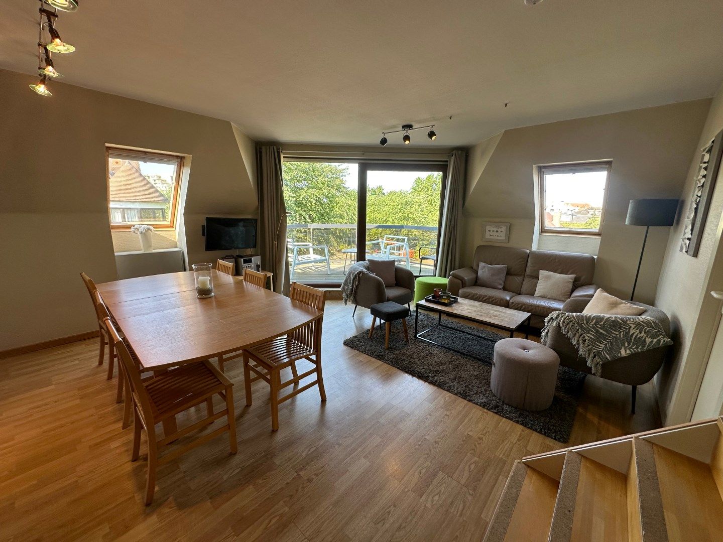 Ruim duplexappartement met 4 slaapkamers in De Panne – vlakbij zee en Esplanade foto 2
