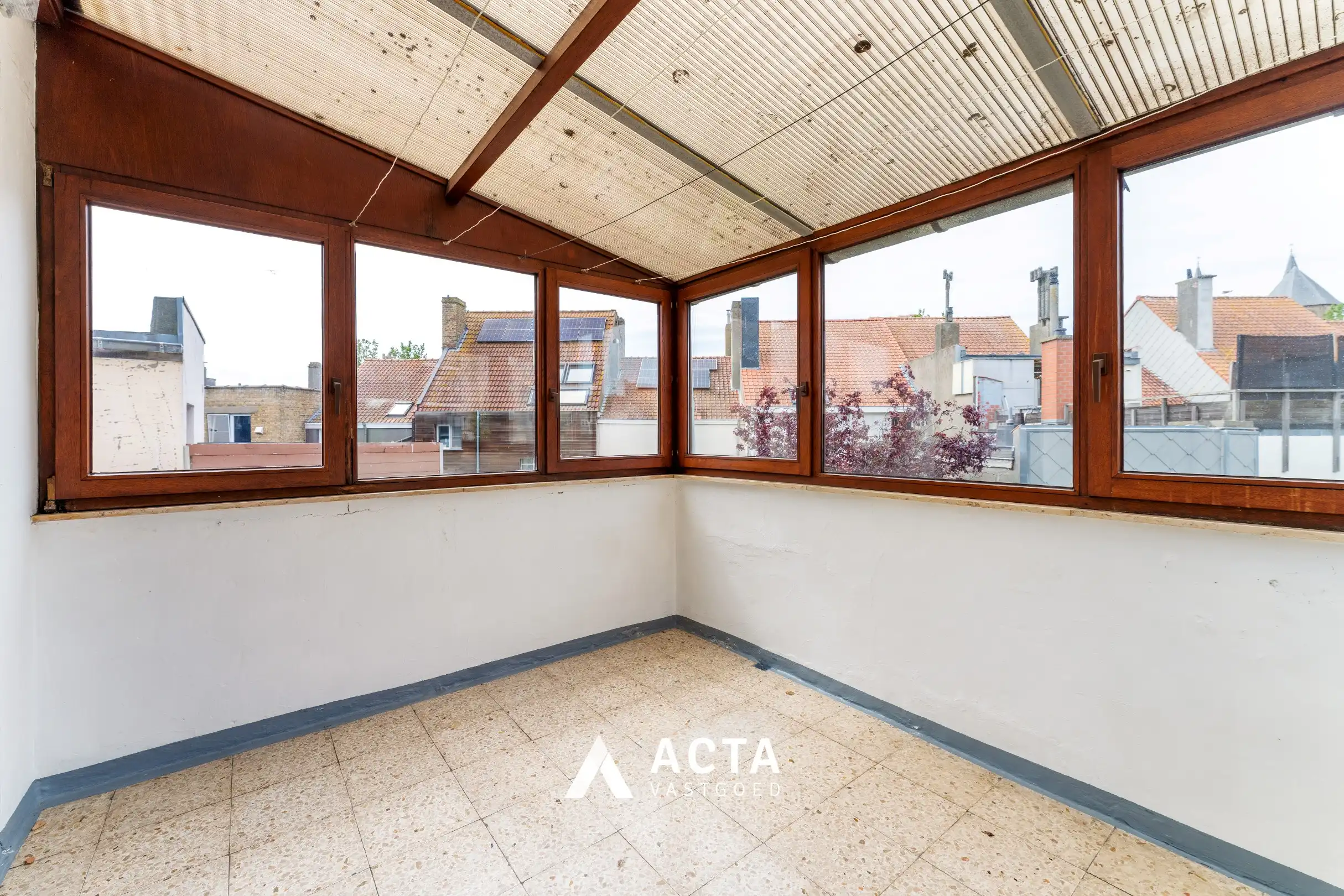 Ruime woning met 5 slaapkamers, garage en zonnige tuin  foto 19