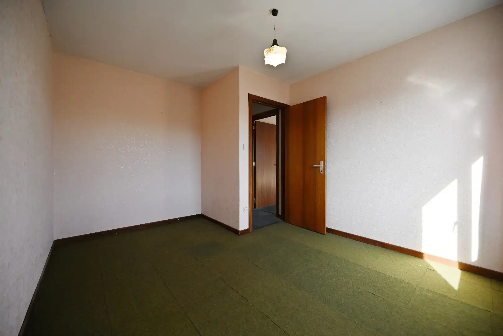 Te renoveren woning met 3 slpks op 607 m² te Lembeke foto 12