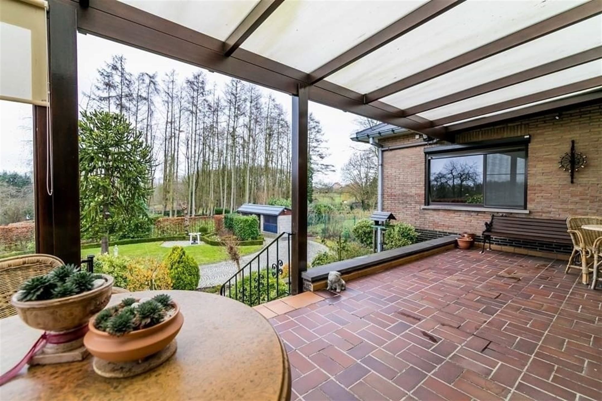Vrijstaande woning op toplocatie met mooie tuin foto 4