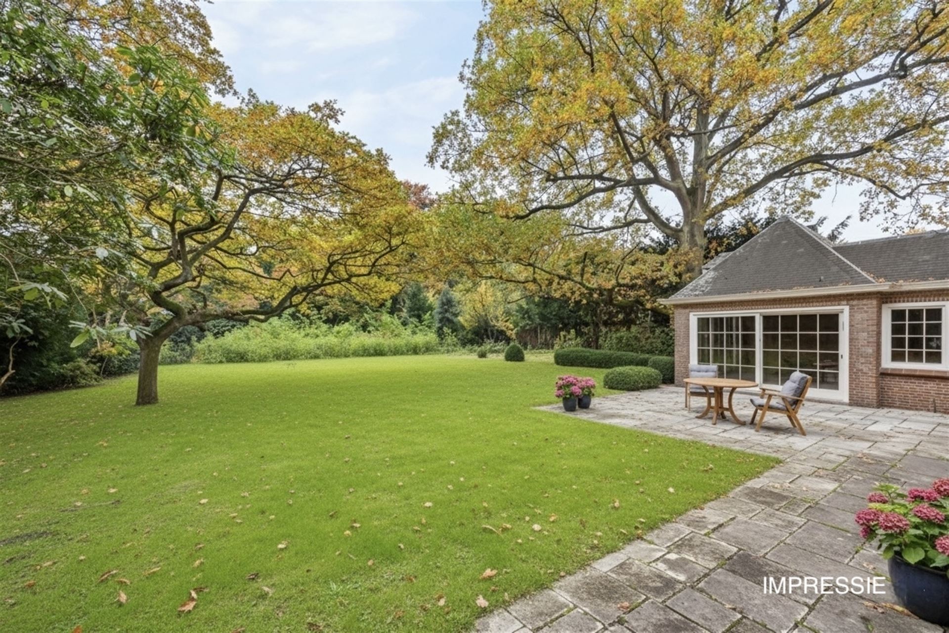 Karaktervolle Villa 1951 met Zuidwestgerichte Tuin foto 4