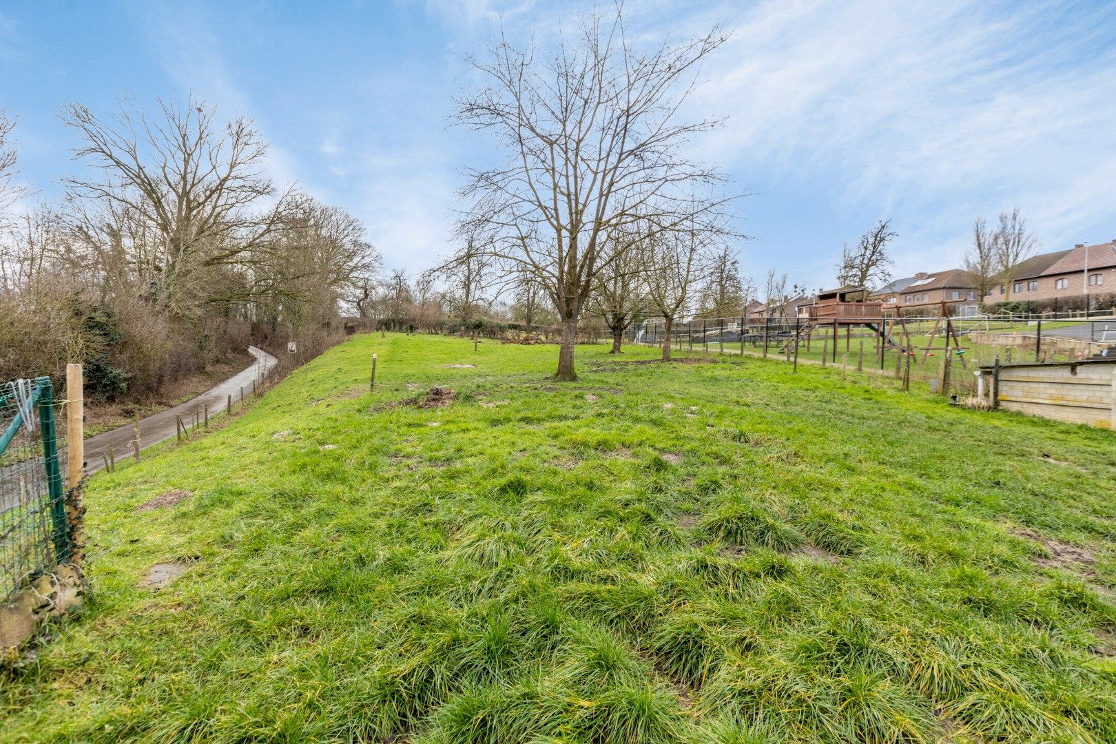 Vrijstaande woning met weide - rustige landelijke ligging foto 3