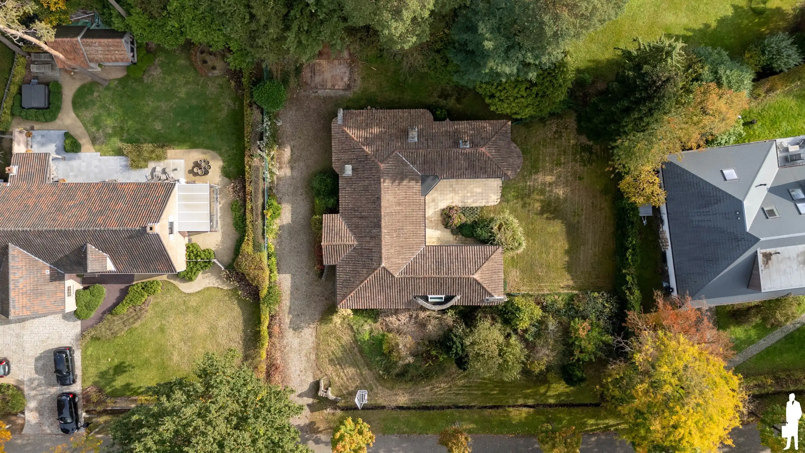 Gelijkvloerse villa met 4 slpk op toplocatie foto 26