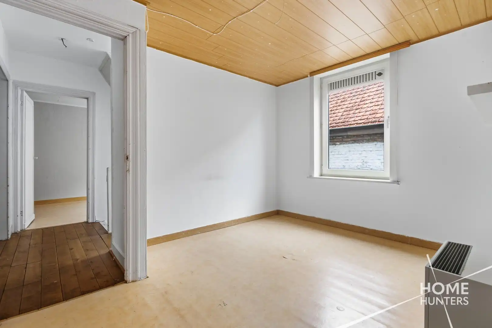 Ruime halfopen bebouwing met 4 slaapkamers in het hart van Diksmuide! foto 9